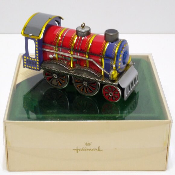 Hallmark Tin Locomotive 1984 Keepsake Ornament QX440-4 #3 In Series - Picture 4 of 8